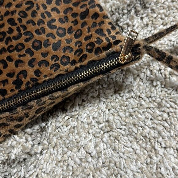 Leopard Faux Fur Wristlet Clutch - Picture 5 of 7